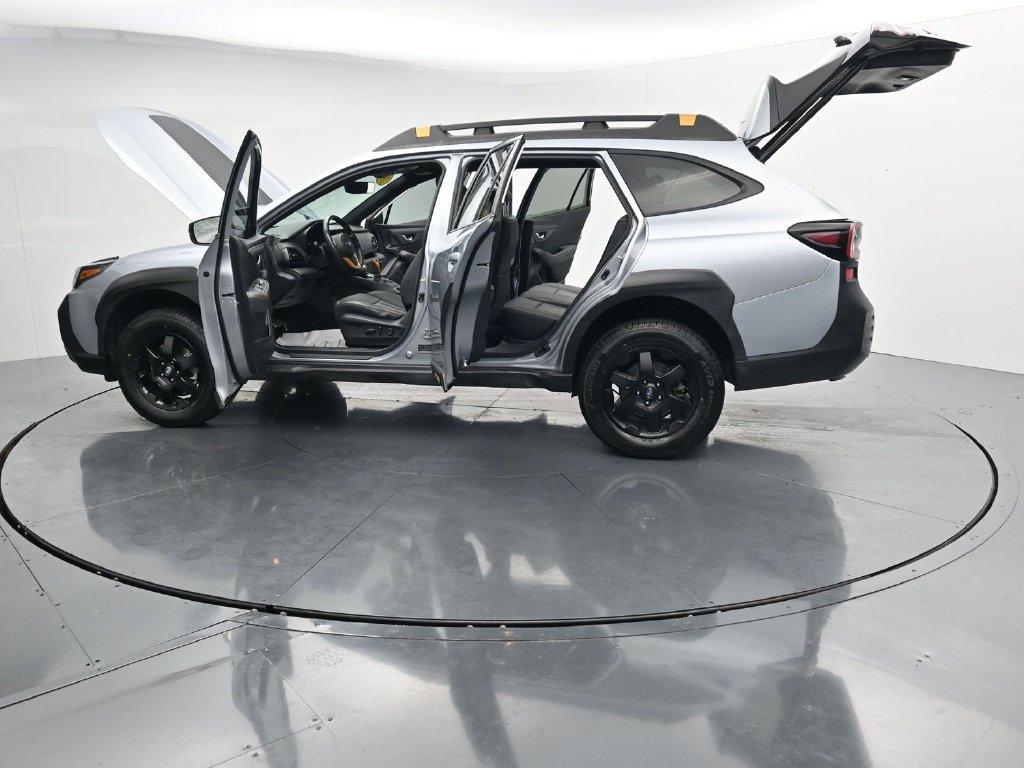 Used 2022 Subaru Outback Wilderness AWD/4WD image 39