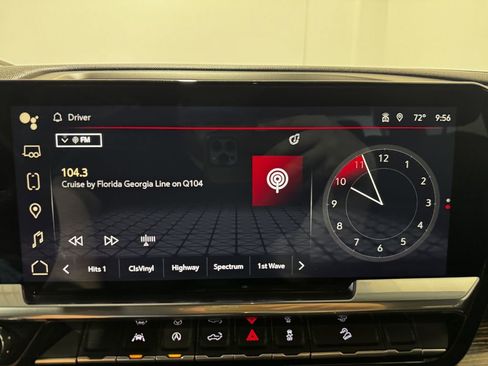 Used 2022 GMC Sierra 1500 Elevation w/ LPO, Elevation Black Package AWD/4WD image 27