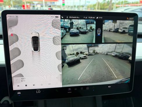 Used 2024 Tesla Model Y Long Range image 16