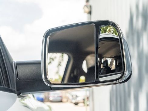 Used 2022 RAM 2500 Laramie AWD/4WD image 16
