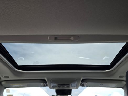 Used 2025 Toyota RAV4 XLE w/ Convenience Package FWD image 12