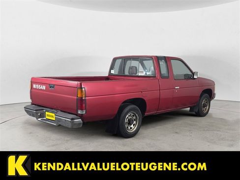Used 1993 Nissan Pickup 2WD King Cab image 2