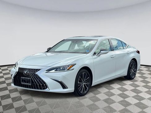 Used 2025 Lexus ES 350 w/ Premium Package FWD image 5