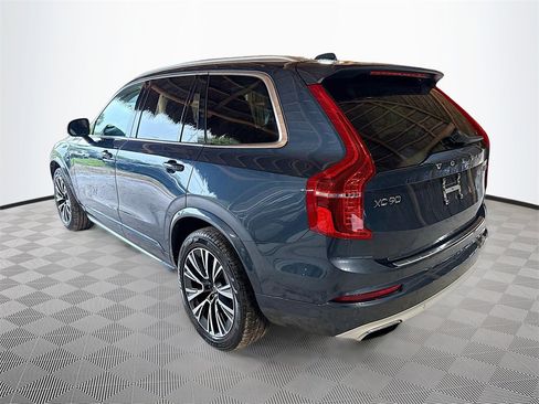 Used 2021 Volvo XC90 T5 Momentum w/ Climate Package image 6