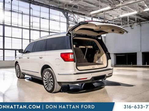Used 2020 Lincoln Navigator Reserve w/ Luxury Package image 33
