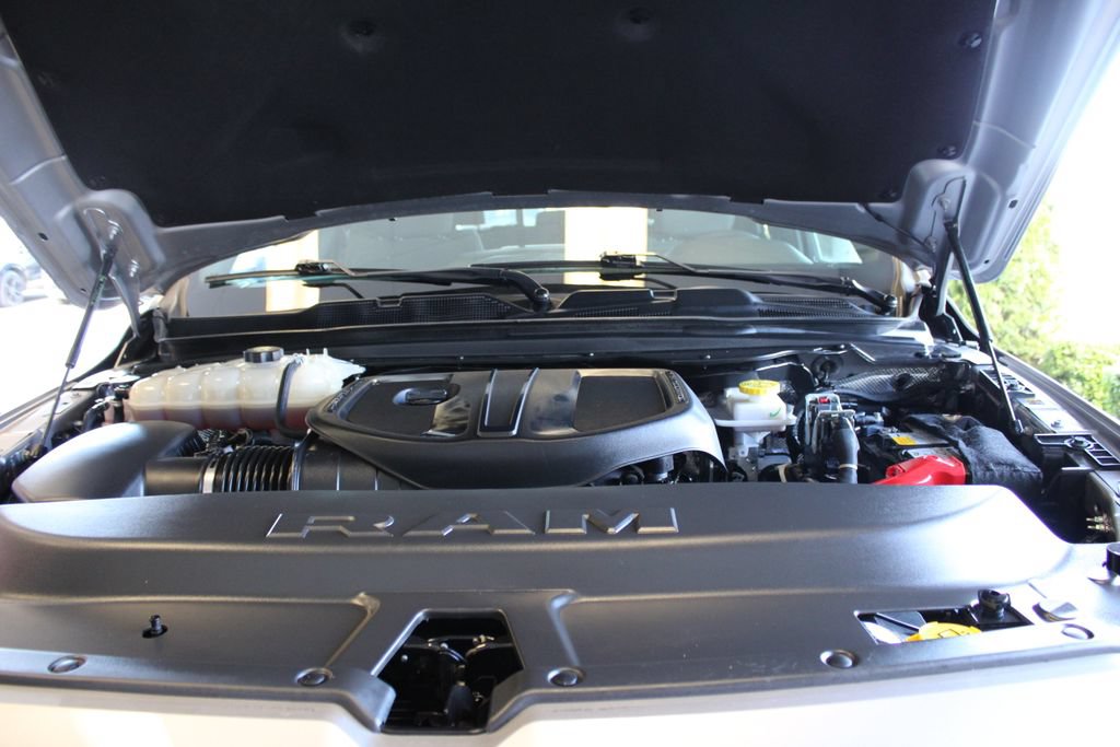 Used 2025 RAM 1500 Big Horn AWD/4WD image 59