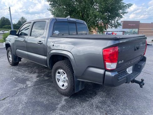 Used 2017 Toyota Tacoma SR w/ Tow Package AWD/4WD image 4