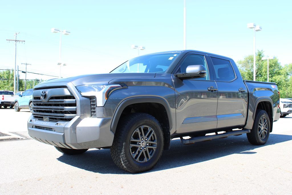 Used 2023 Toyota Tundra SR5 w/ SR5 Convenience Package AWD/4WD image 9