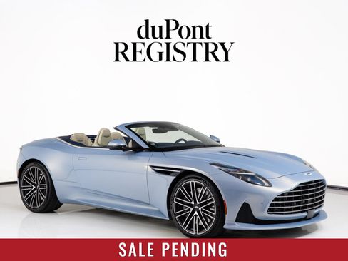 Used 2025 Aston Martin DB12 Convertible RWD image 1