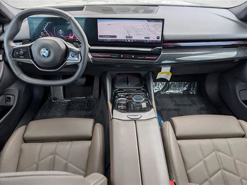 Used 2026 BMW 530i w/ Premium Package image 19