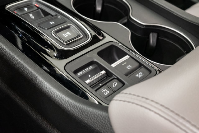 Used 2025 Honda Pilot EX-L image 23