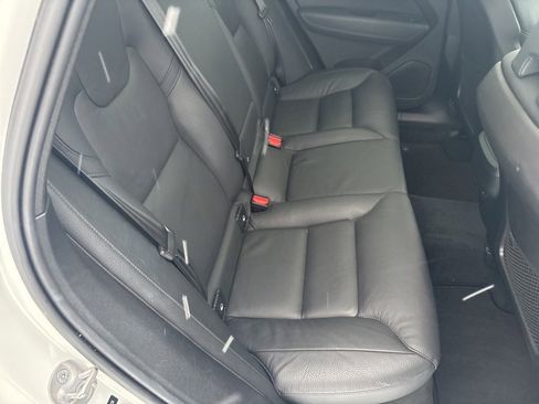 Certified 2024 Volvo XC60 B5 Plus image 45