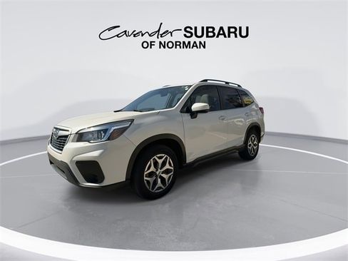 Used 2020 Subaru Forester Premium image 4