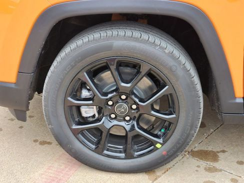 New 2026 Jeep Compass Latitude image 7