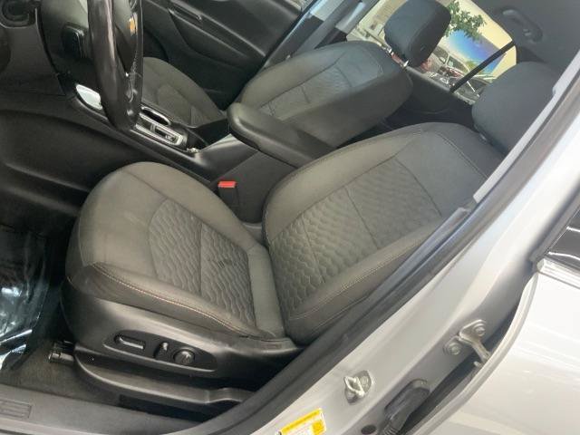 Used 2018 Chevrolet Equinox LT FWD image 11