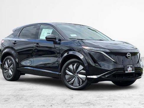New 2025 Nissan Ariya AWD image 2