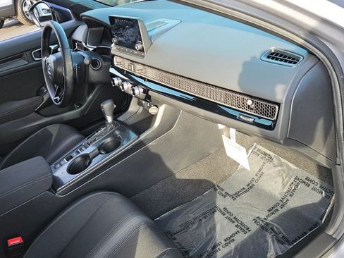 Used 2025 Honda Civic Sport image 20