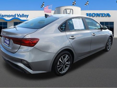 Used 2023 Kia Forte LXS image 7