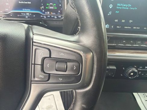Used 2025 Chevrolet Silverado 1500 LT AWD/4WD image 17