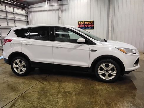 Used 2014 Ford Escape SE image 6