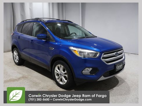 Used 2018 Ford Escape SE image 1