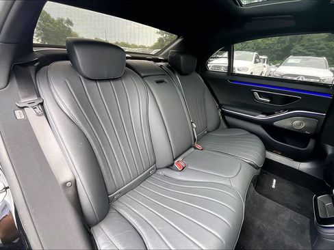 Certified 2022 Mercedes-Benz S 500 4MATIC image 29