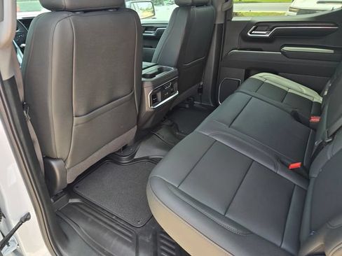 New 2026 GMC Sierra 1500 SLT AWD/4WD image 10