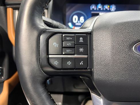 Used 2024 Ford Expedition Max Platinum AWD/4WD image 7