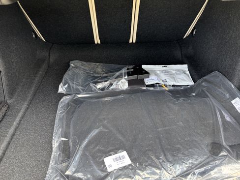 Used 2025 BMW 330i xDrive Sedan w/ Premium Package image 35