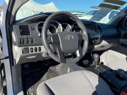 Used 2013 Toyota Tacoma 2WD Access Cab image 16