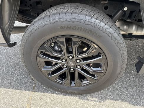 Used 2025 Ford F150 Lariat w/ Equipment Group 501A Mid AWD/4WD image 17