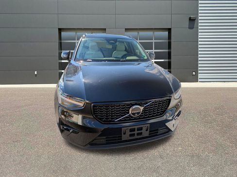 New 2026 Volvo XC40 B5 Ultra w/ Protection Package Premier image 2