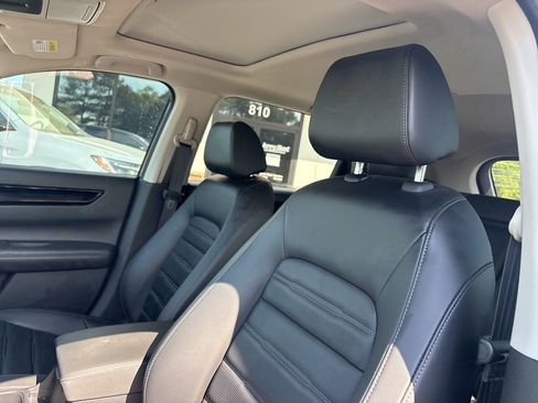 Used 2025 Honda CR-V EX-L image 3