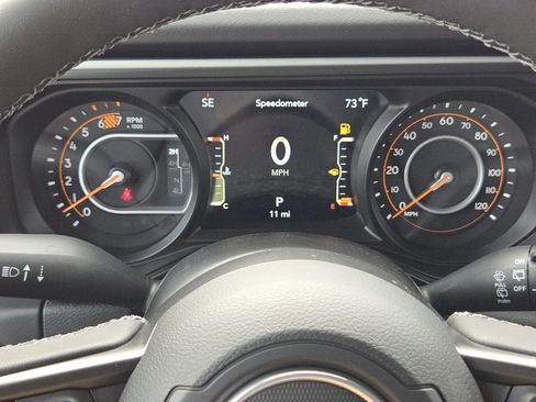 New 2025 Jeep Wrangler Unlimited Rubicon image 13