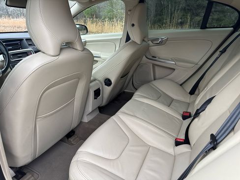 Used 2013 Volvo S60 T5 image 17