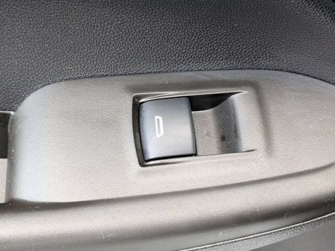 Used 2026 Chevrolet TrailBlazer LT w/ LT Cold Weather Package FWD image 29