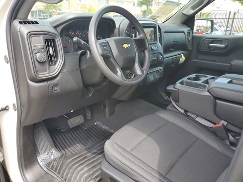Used 2026 Chevrolet Silverado 1500 Custom w/ Turbomax Blackout Package RWD image 19