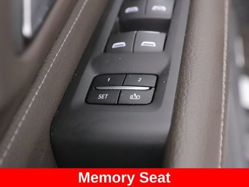 Used 2024 GMC Yukon Denali w/ Advanced Technology Package AWD/4WD image 21
