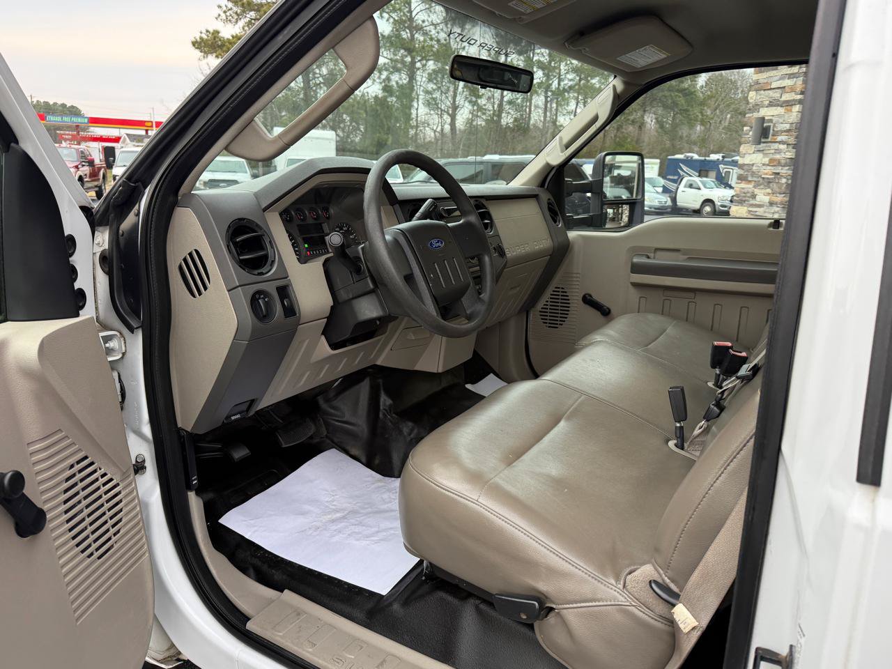 Used 2008 Ford F450 2WD Regular Cab Super Duty image 16