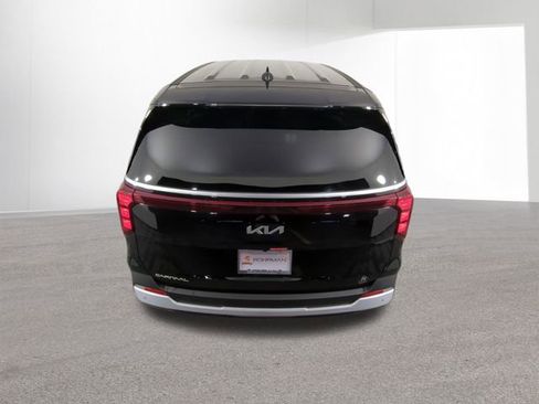 New 2026 Kia Carnival image 36