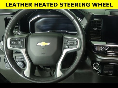 Used 2022 Chevrolet Silverado 1500 LT w/ Z71 Off-Road Package image 10