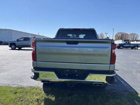 Used 2024 Chevrolet Silverado 1500 LT w/ Z71 Off-Road Package image 4