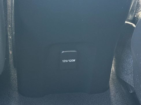 Used 2017 Toyota Prius Prime Plus w/ Carpet Mat Package FWD image 31