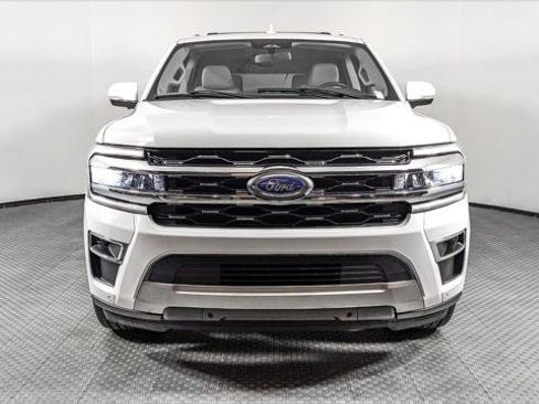 Used 2024 Ford Expedition Limited AWD/4WD image 12