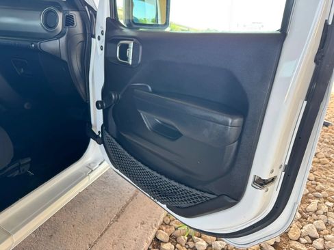 Used 2023 Jeep Wrangler Sport AWD/4WD image 20