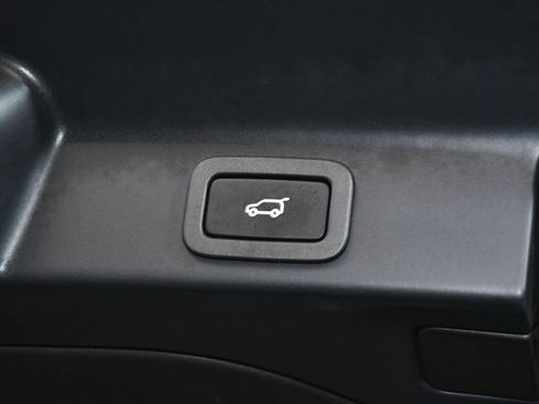 Used 2022 Jaguar F-PACE SVR AWD/4WD image 70