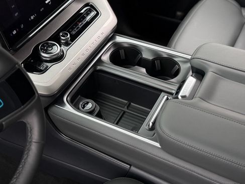 New 2027 Ford Expedition Active AWD/4WD image 30
