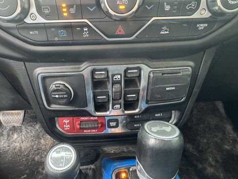 Used 2021 Jeep Wrangler Unlimited Rubicon 4xe w/ Cold Weather Group image 18