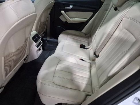 Certified 2023 Audi Q5 2.0T Premium w/ Convenience Package AWD/4WD image 10