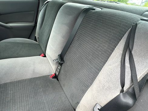Used 2002 Ford Focus ZX5 Hatchback FWD image 23